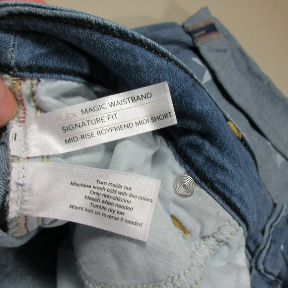 Lane Bryant womens medium distressed stars mid Boyfriend stretch shorts 12 EUC - Picture 4 of 8